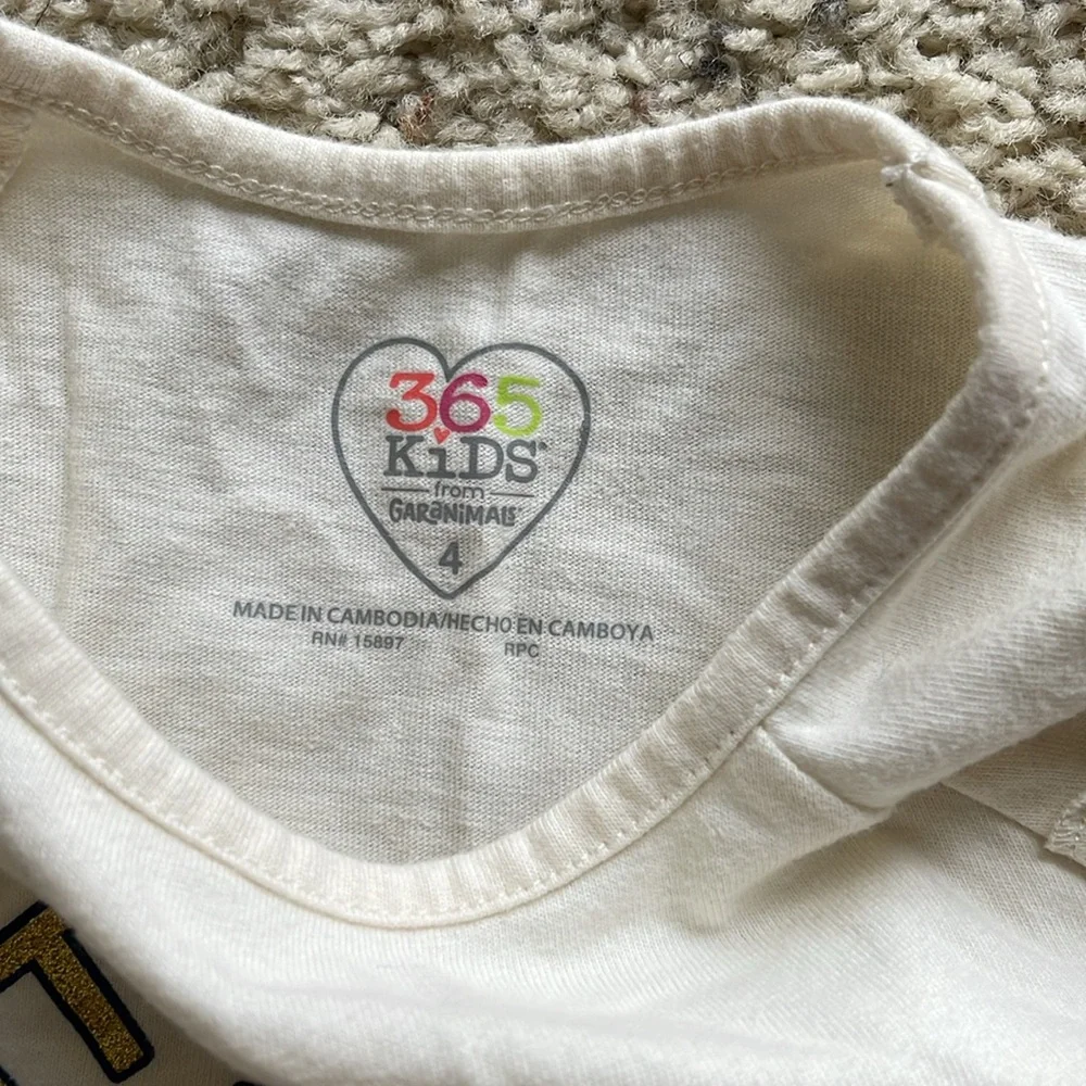 Bundle of 4 long sleeve shirts size 4A